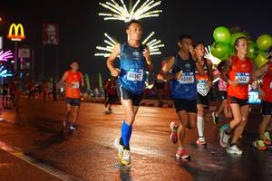 BIB: 40567, 40595, 4219
                            <button type="button" onclick="openModal(16207231)" class="btn btn-primary btn-sm float-right btn-popup" data-toggle="modal" data-target=".modal-high-quality">
                        <i class="fas fa-shopping-cart"></i> Add to Cart
                    </button>
                                            <button type="button" onclick="isThisMe(16207231, true)" class="btn btn-success btn-sm float-right btn-popup btn-isme hidden" data-toggle="tooltip" data-placement="bottom" title="นี่คือรูปของคุณใช่ไหม คลิกที่นี่เพื่อเอาเข้าอัลบั้ม">
                        <i class="fas fa-plus"></i> Add to album
                    </button>
                    <button type="button" onclick="isThisMe(16207231, false)" class="btn btn-warning btn-sm float-right btn-popup btn-isnotme hidden">
                        <i class="fas fa-ban"></i> Remove from album
                    </button>